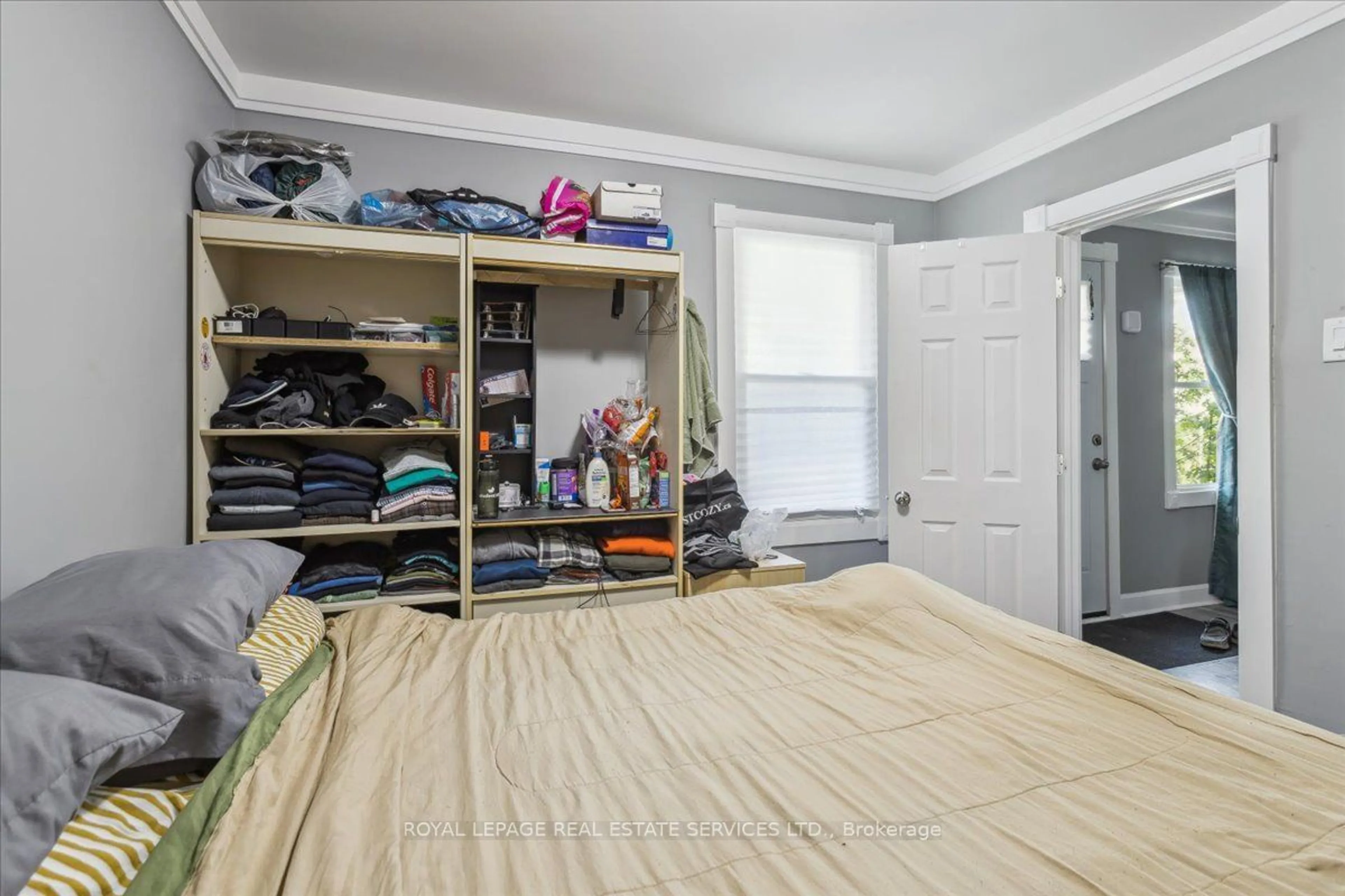 A pic of a room for 14 Manning St, St. Catharines Ontario L2R 1H9