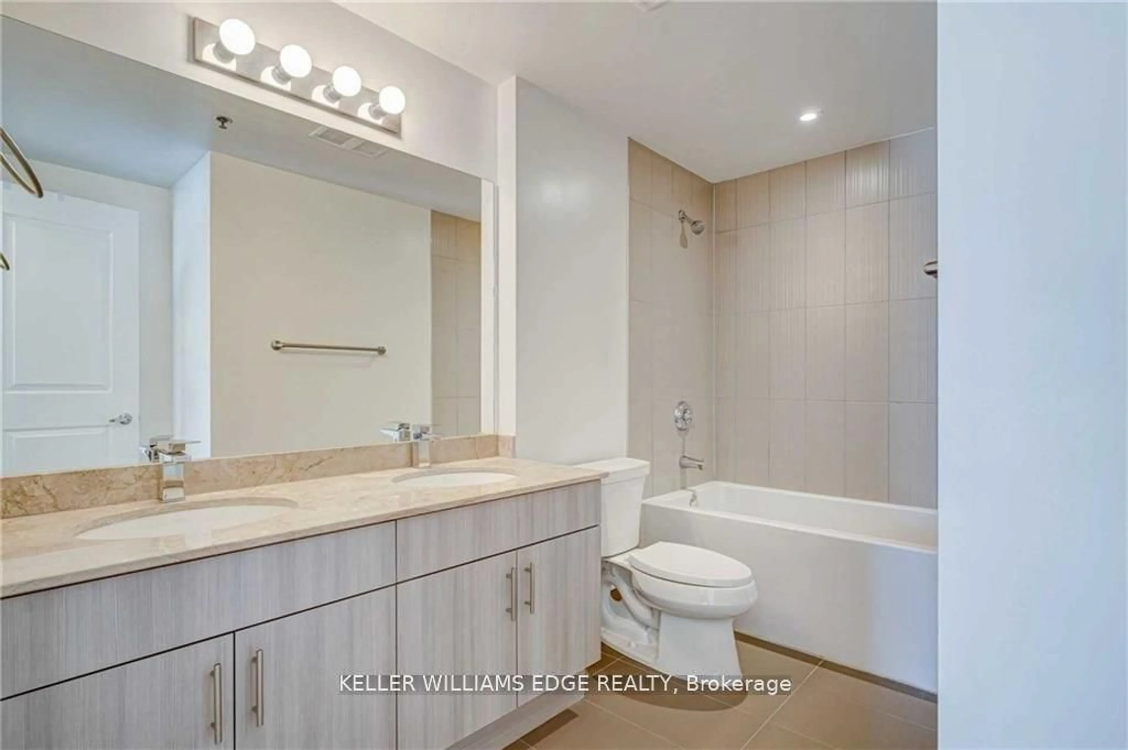 Standard bathroom, ceramic/tile floor for 560 North Service Rd #401, Grimsby Ontario L3M 0G3