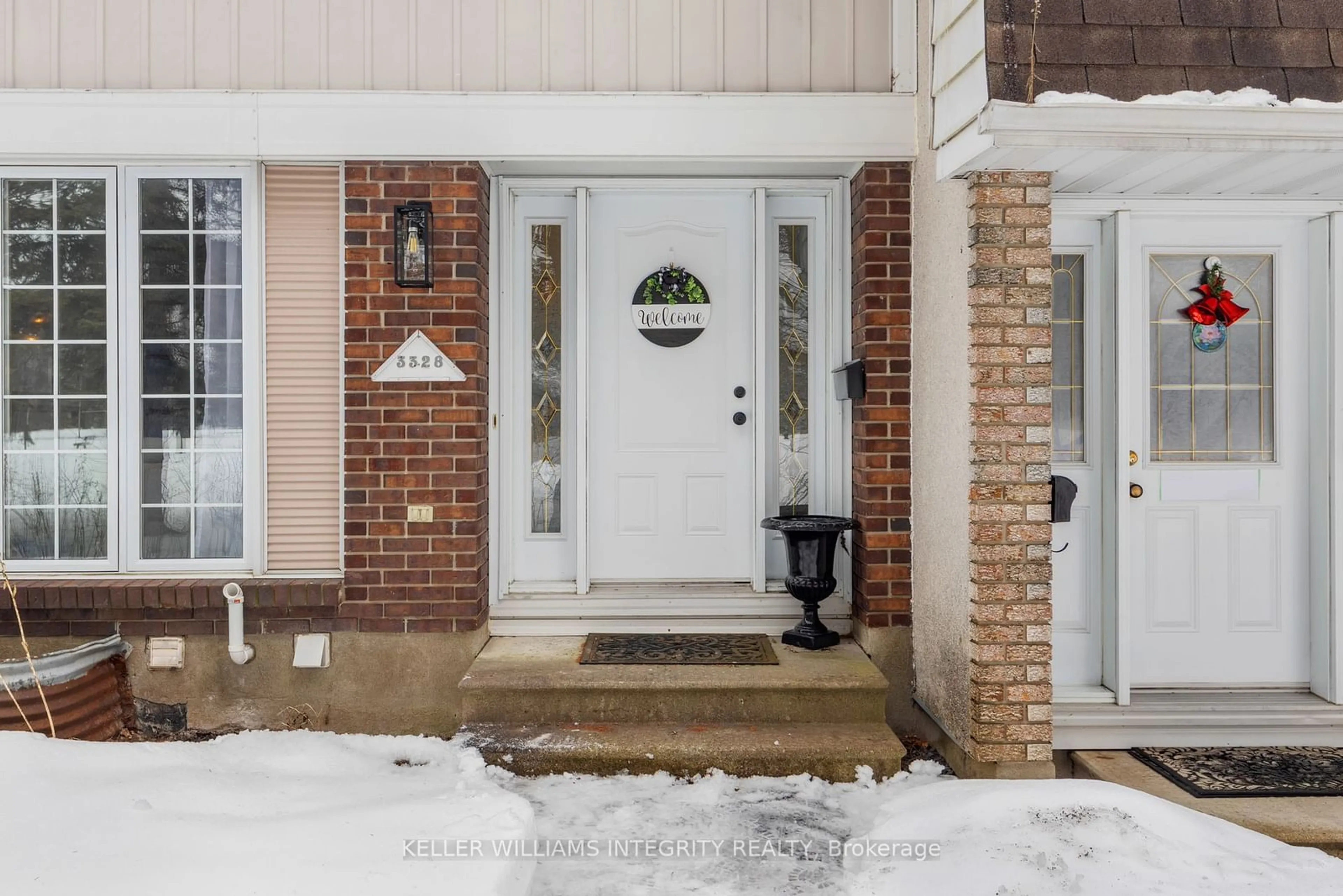 Indoor entryway for 3328 Albion Rd #17, Hunt Club - South Keys and Area Ontario K1V 8V5