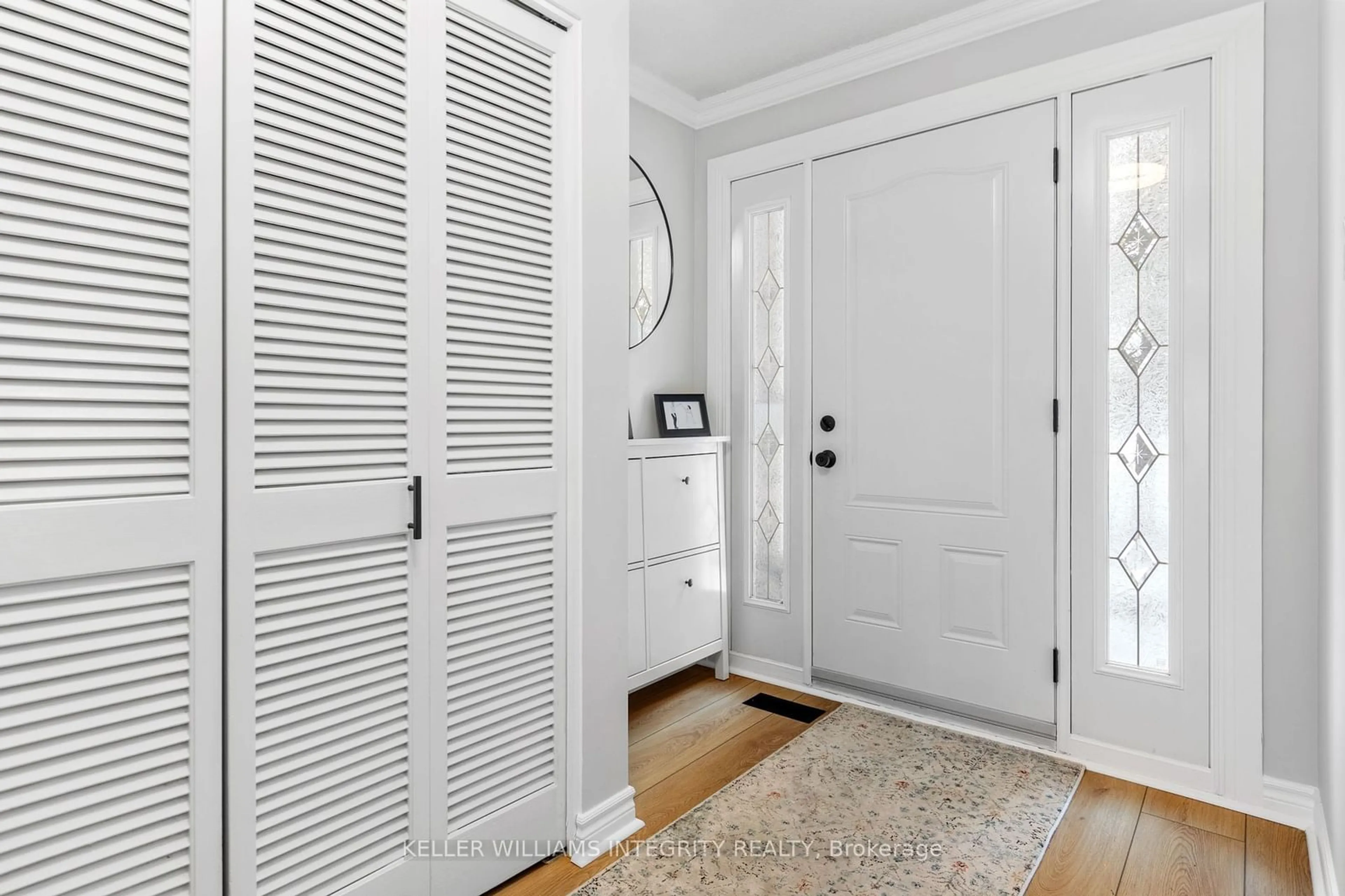 Indoor entryway for 3328 Albion Rd #17, Hunt Club - South Keys and Area Ontario K1V 8V5