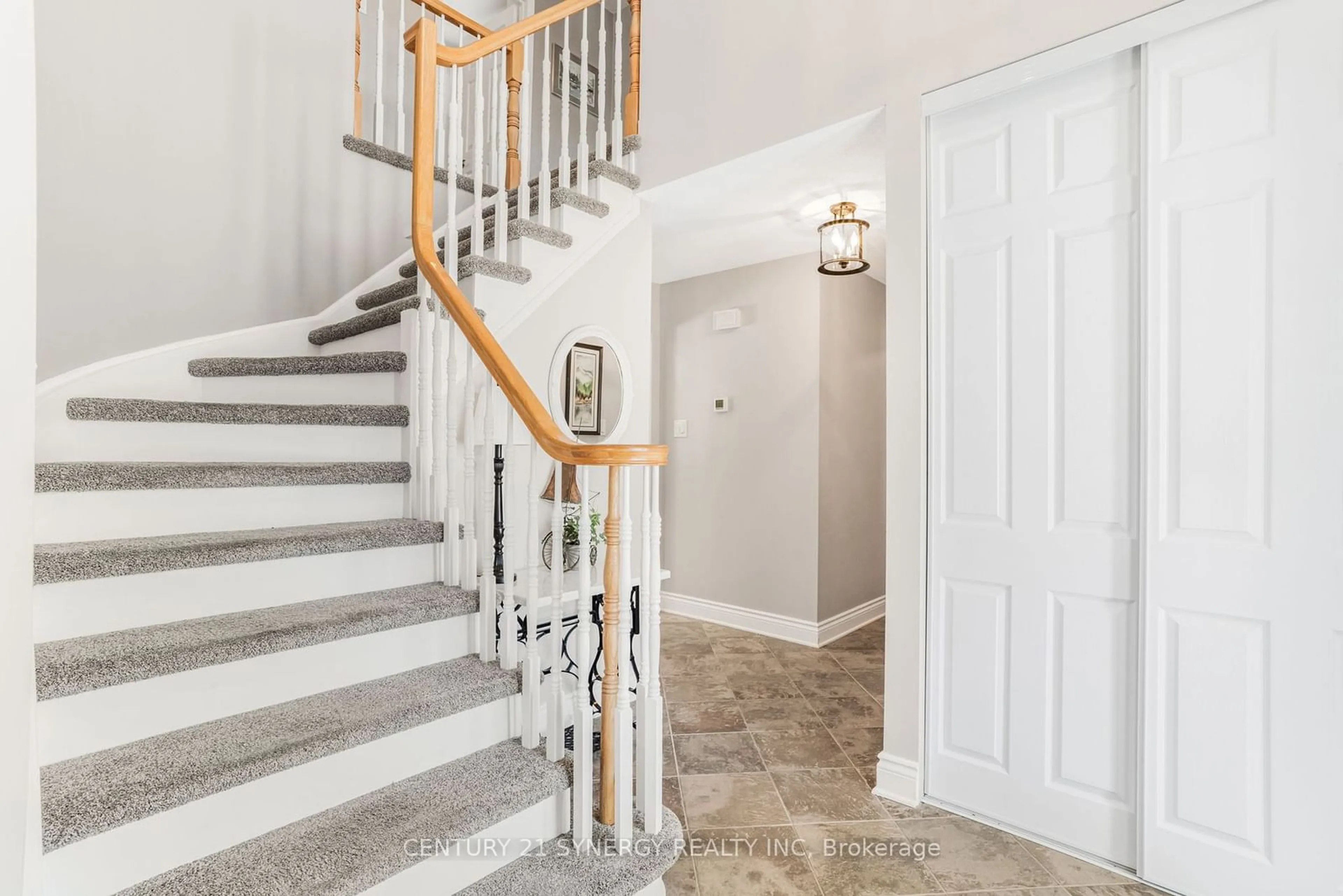 Stairs for 11 John Sidney Cres, Stittsville - Munster - Richmond Ontario K2S 1J7