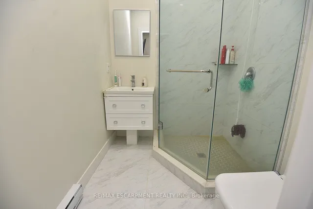 Additional property image - 2546 Wilson St