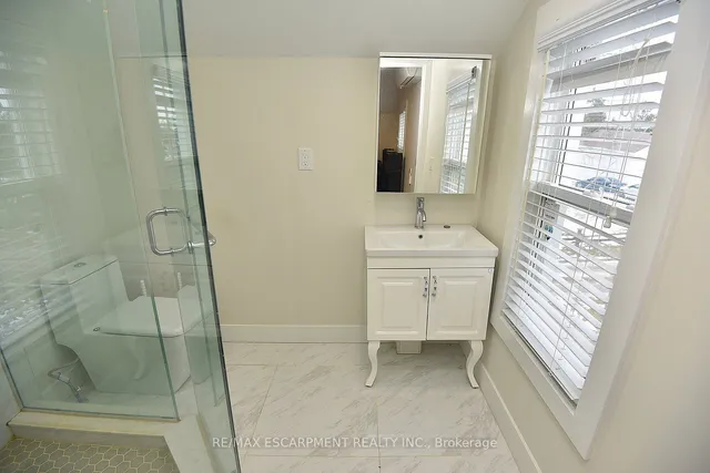 Additional property image - 2546 Wilson St