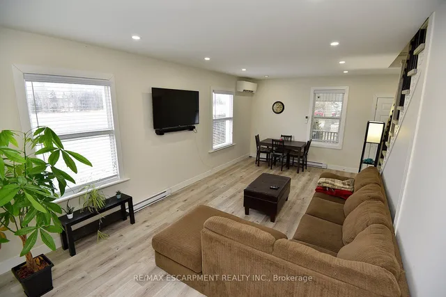 Additional property image - 2546 Wilson St