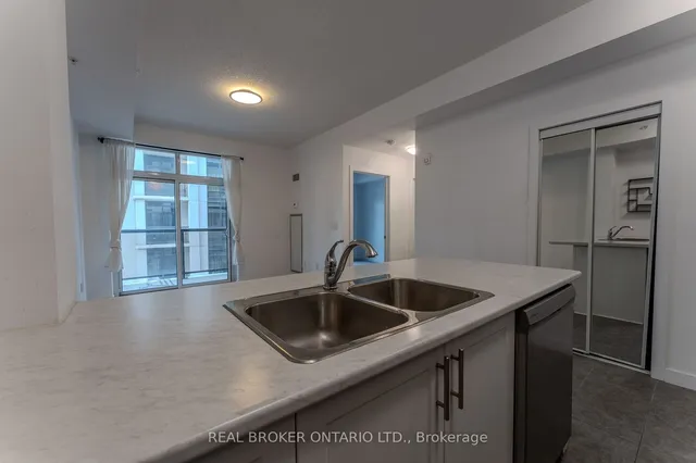 Additional property image - 81 Robinson St Unit 703