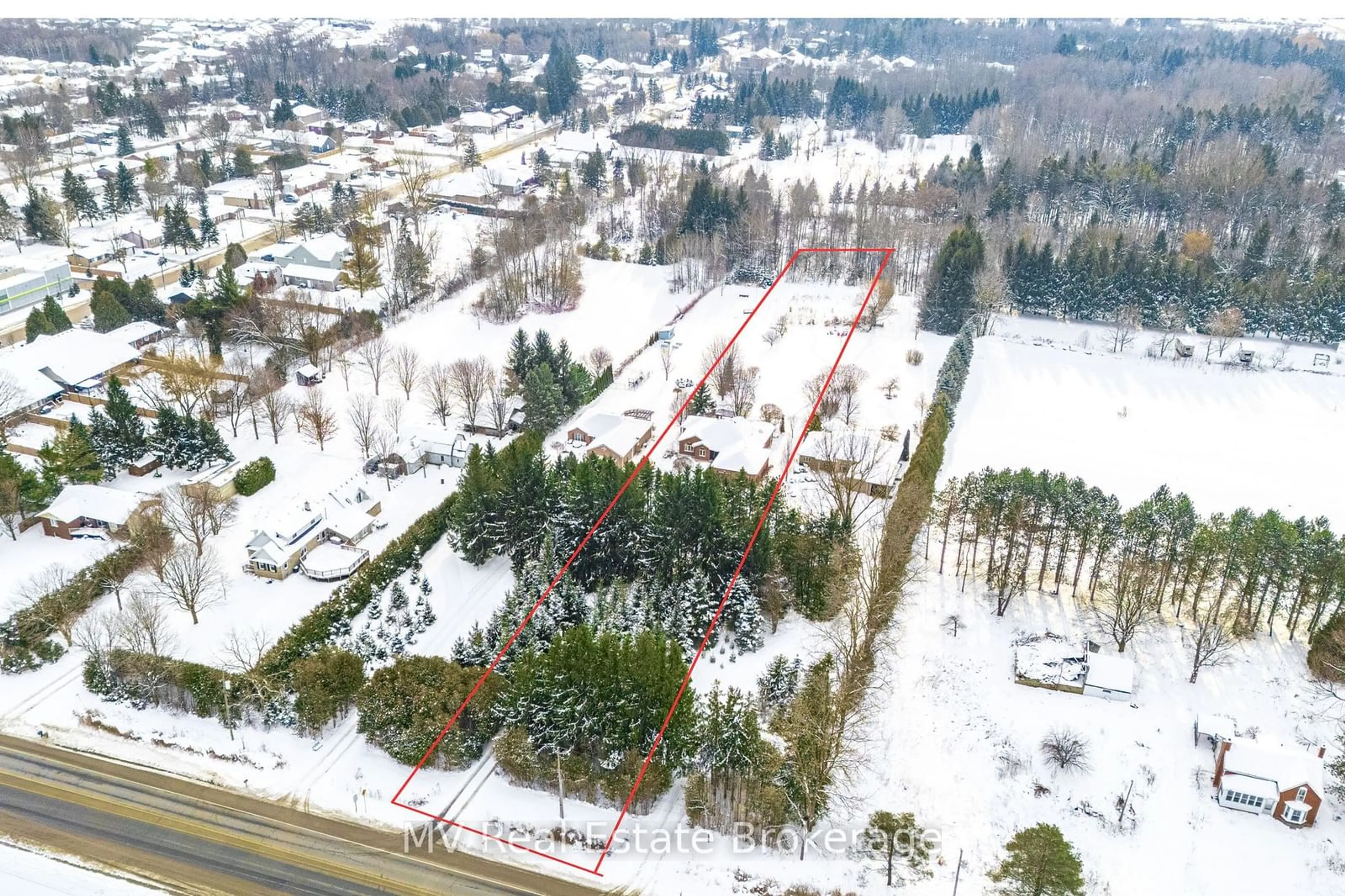 A pic from outside/outdoor area/front of a property/back of a property/a pic from drone, forest/trees view for 953 St David St, Centre Wellington Ontario N1M 2W3