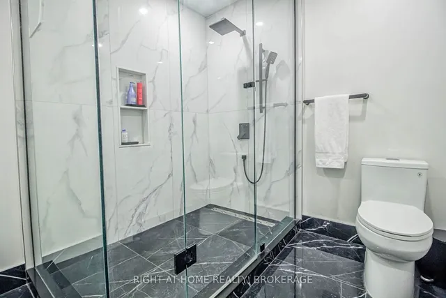 Additional image 19 of 370 Stonehenge Dr Unit 9