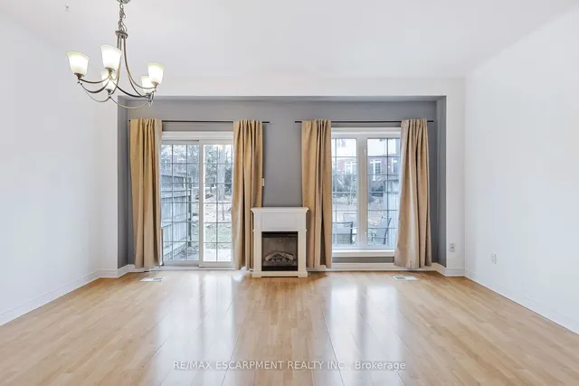 Additional property image - 100 Beddoe Dr Unit 110