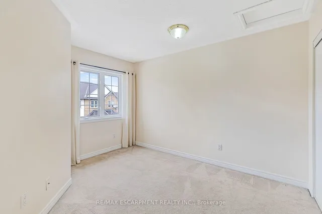 Additional property image - 100 Beddoe Dr Unit 110