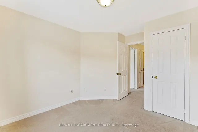 Additional property image - 100 Beddoe Dr Unit 110