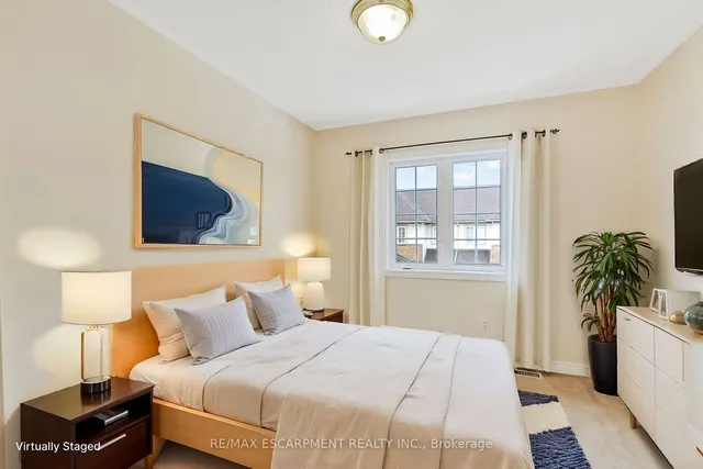 Additional property image - 100 Beddoe Dr Unit 110