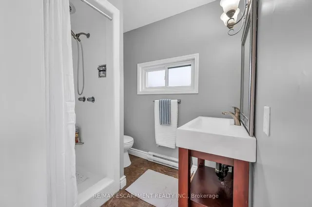 Additional property image - 110 Second St