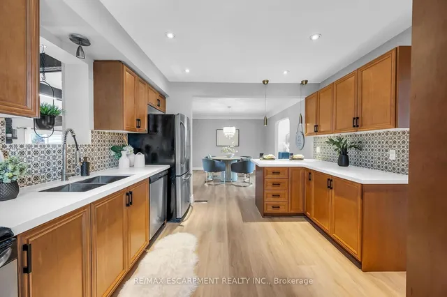 Additional property image - 110 Second St