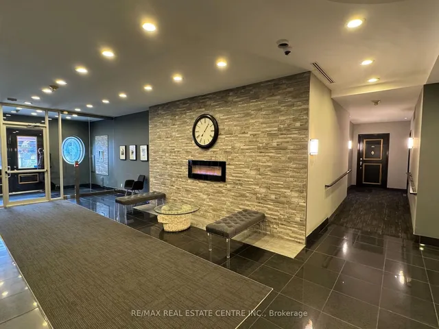 Additional image 4 of 135 James St Unit 302