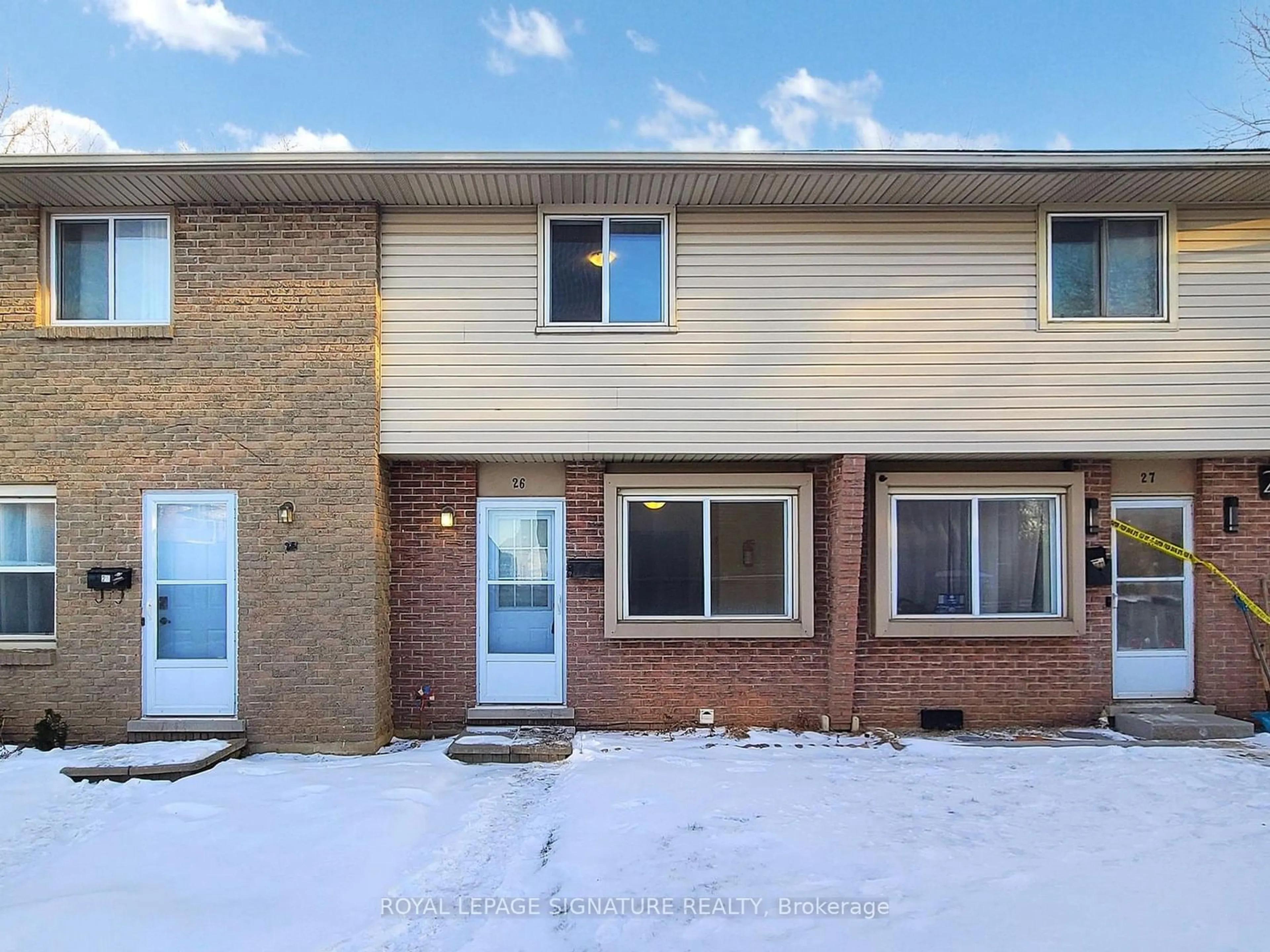 Home with brick exterior material, street for 293 Fairway Rd #26, Kitchener Ontario N2A 2P1