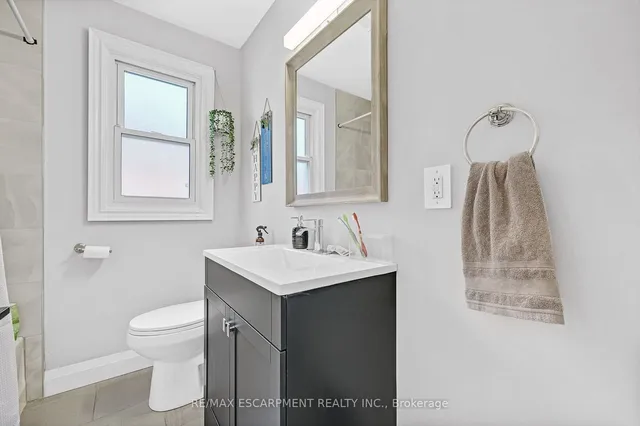 Additional property image - 237 East 19th St