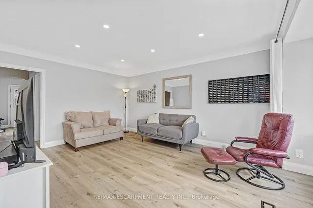 Additional property image - 237 East 19th St