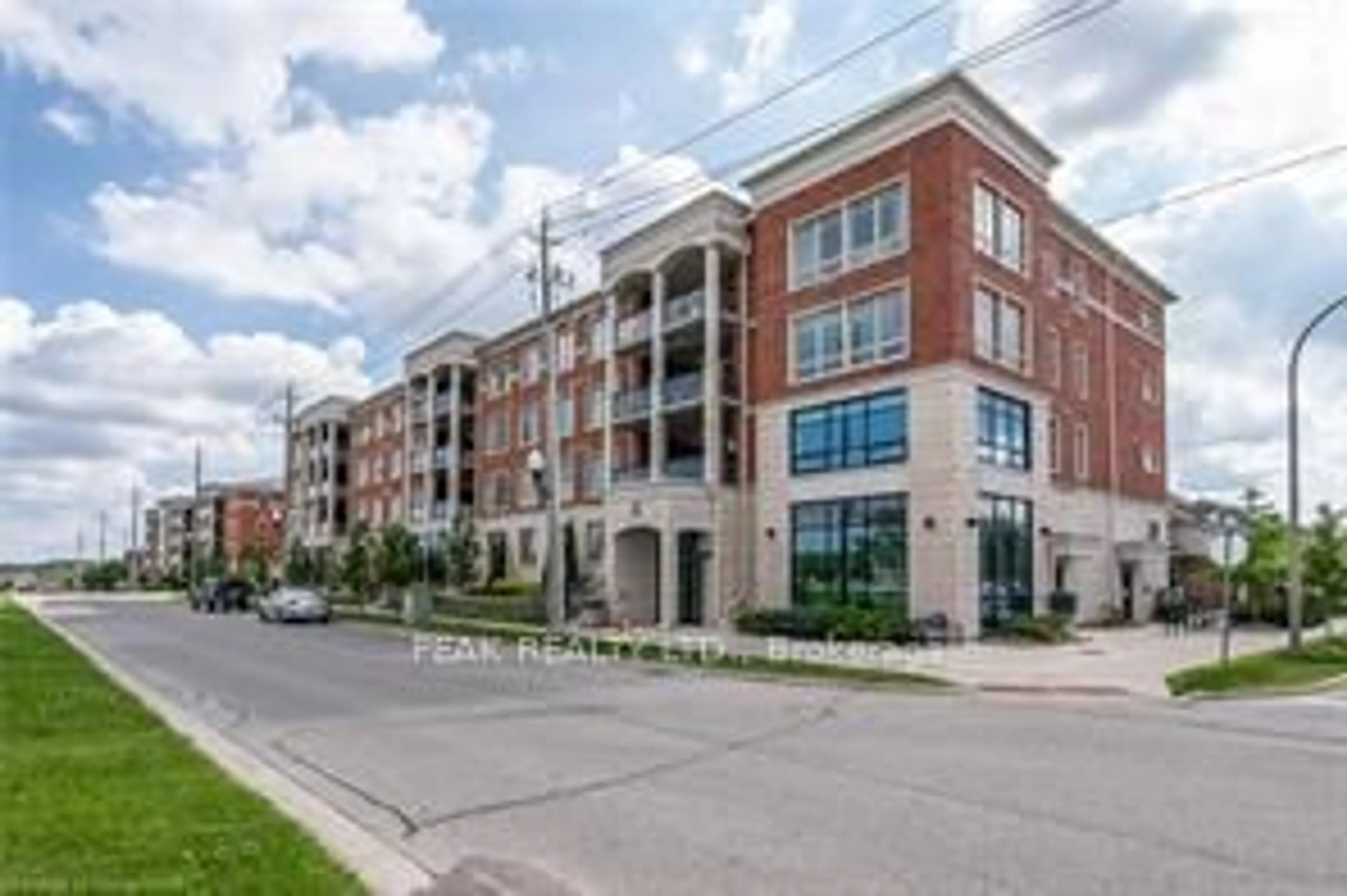 Home with brick exterior material, building for 175 COMMONWEALTH St #210, Kitchener Ontario N2E 0H4