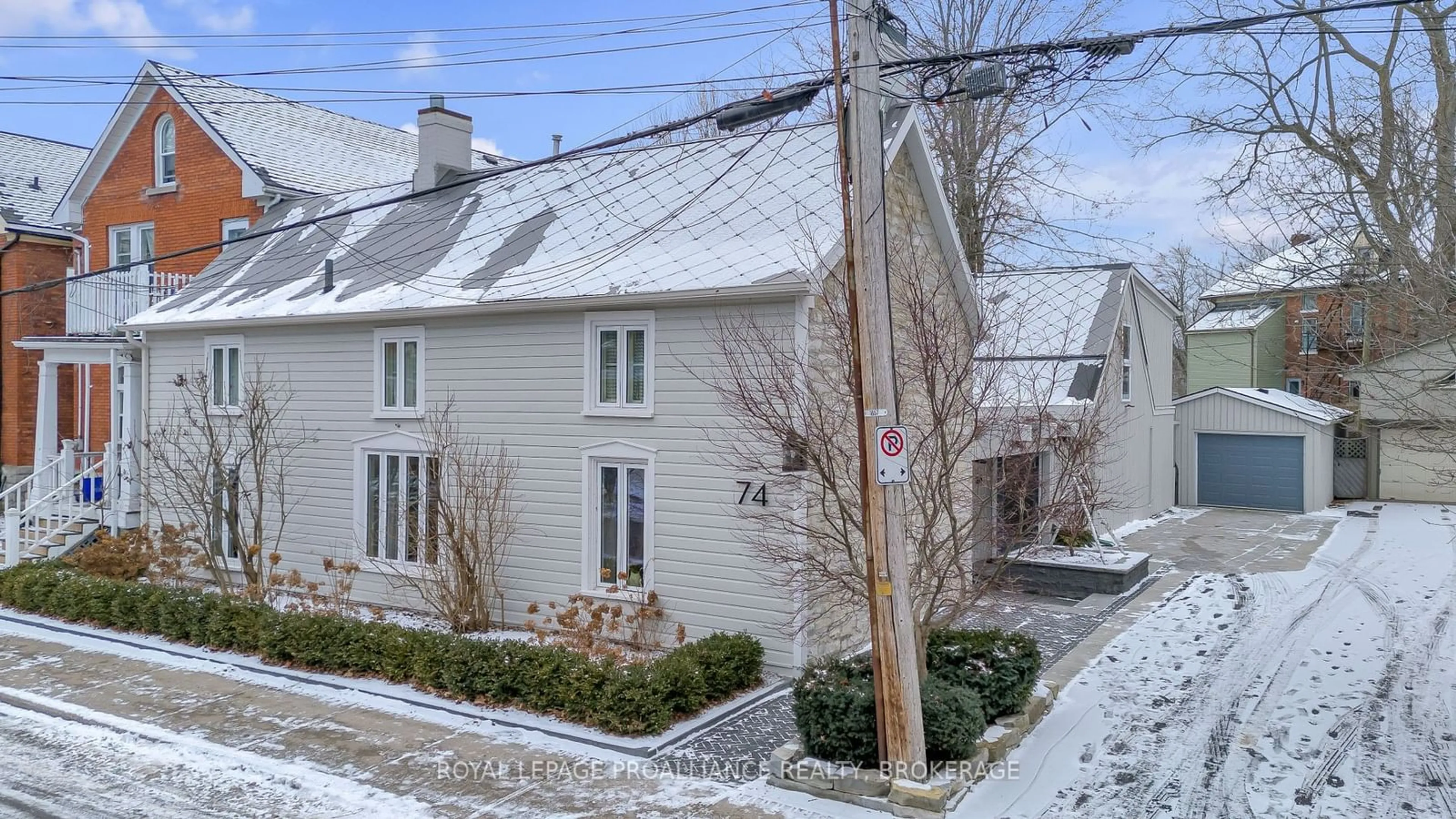 A pic from outside/outdoor area/front of a property/back of a property/a pic from drone, street for 74 Lower Union St, Kingston Ontario K7L 2N1