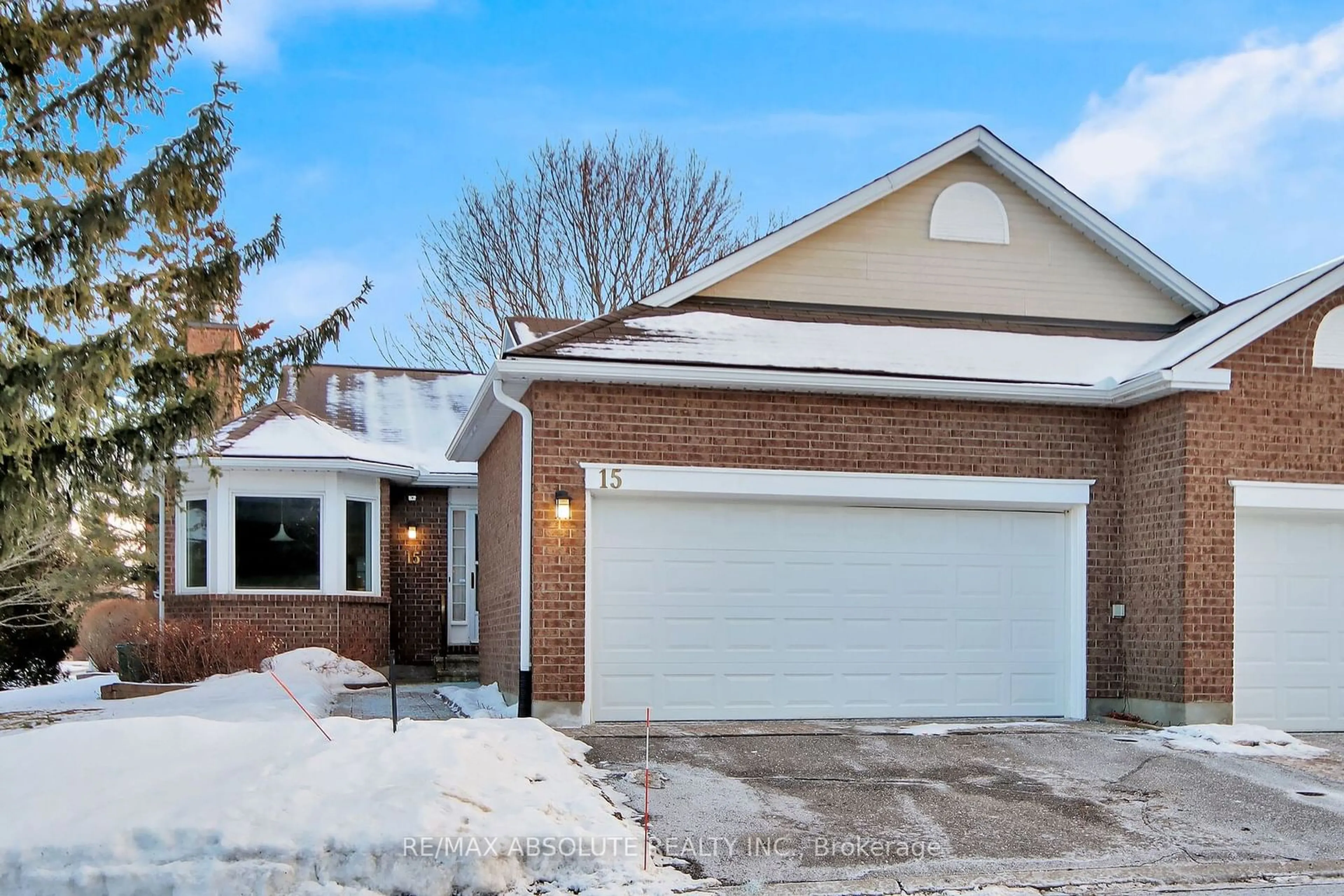 Home with brick exterior material, street for 15 Pine Needles Crt, Stittsville - Munster - Richmond Ontario K2S 1G5