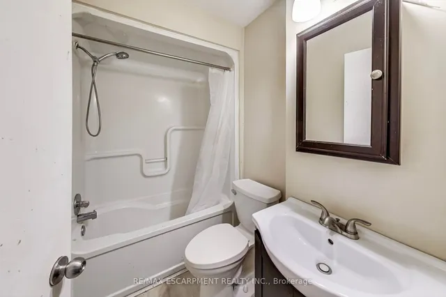 Additional property image - 208 EAST Ave