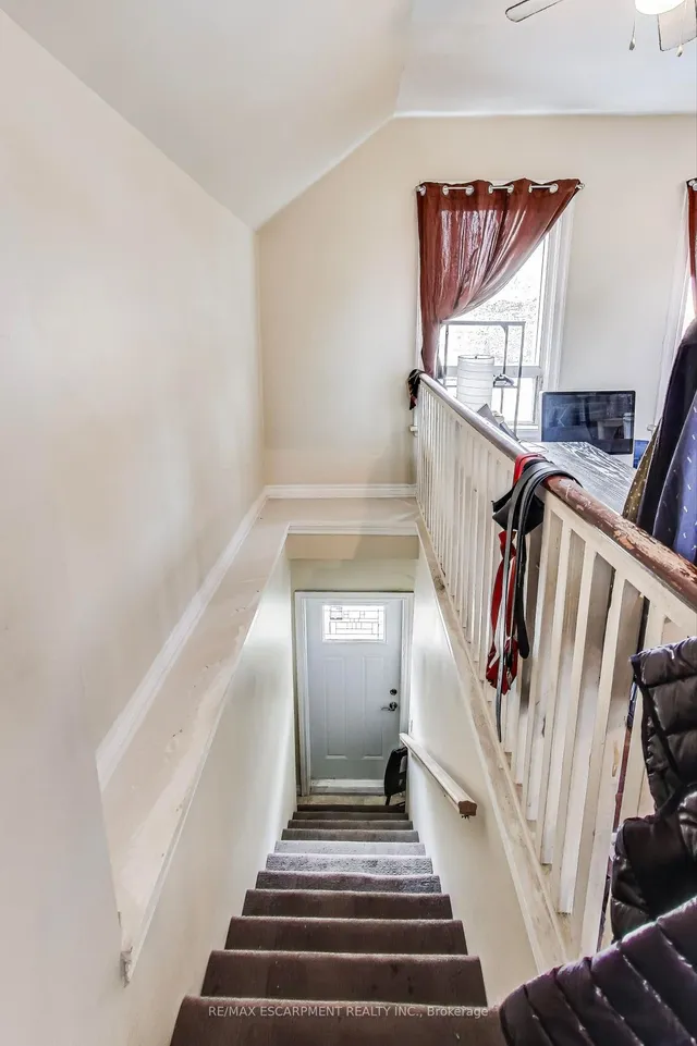 Additional property image - 208 EAST Ave