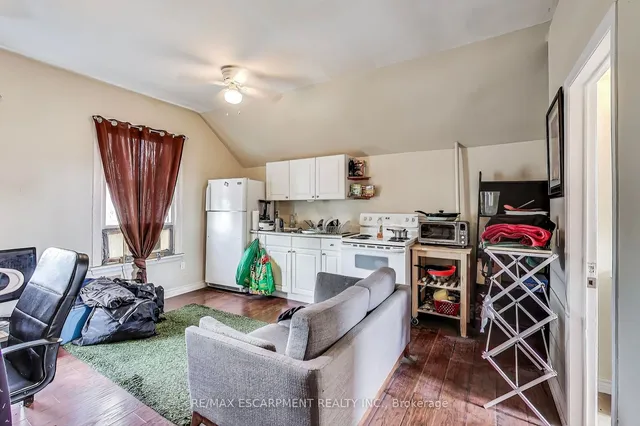 Additional property image - 208 EAST Ave