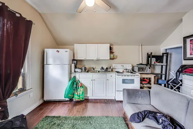 Additional property image - 208 EAST Ave