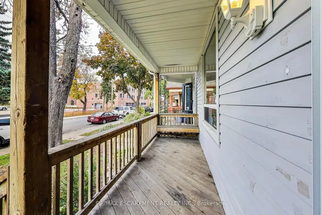 Additional property image - 208 EAST Ave