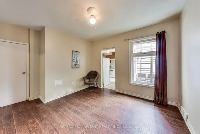 Additional property image - 208 EAST Ave