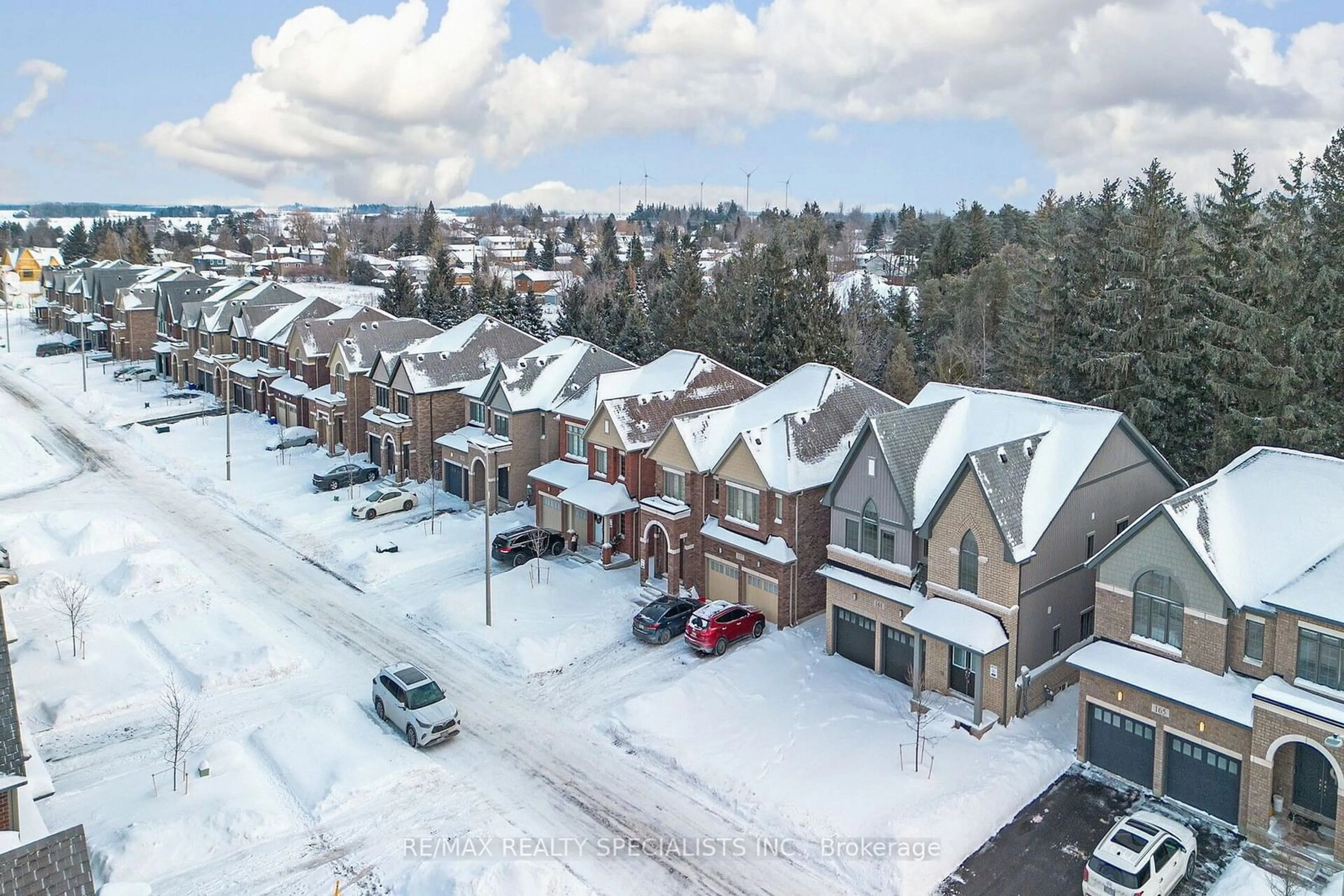 A pic from outside/outdoor area/front of a property/back of a property/a pic from drone, street for 161 Dingman St, Wellington North Ontario N0G 1A0