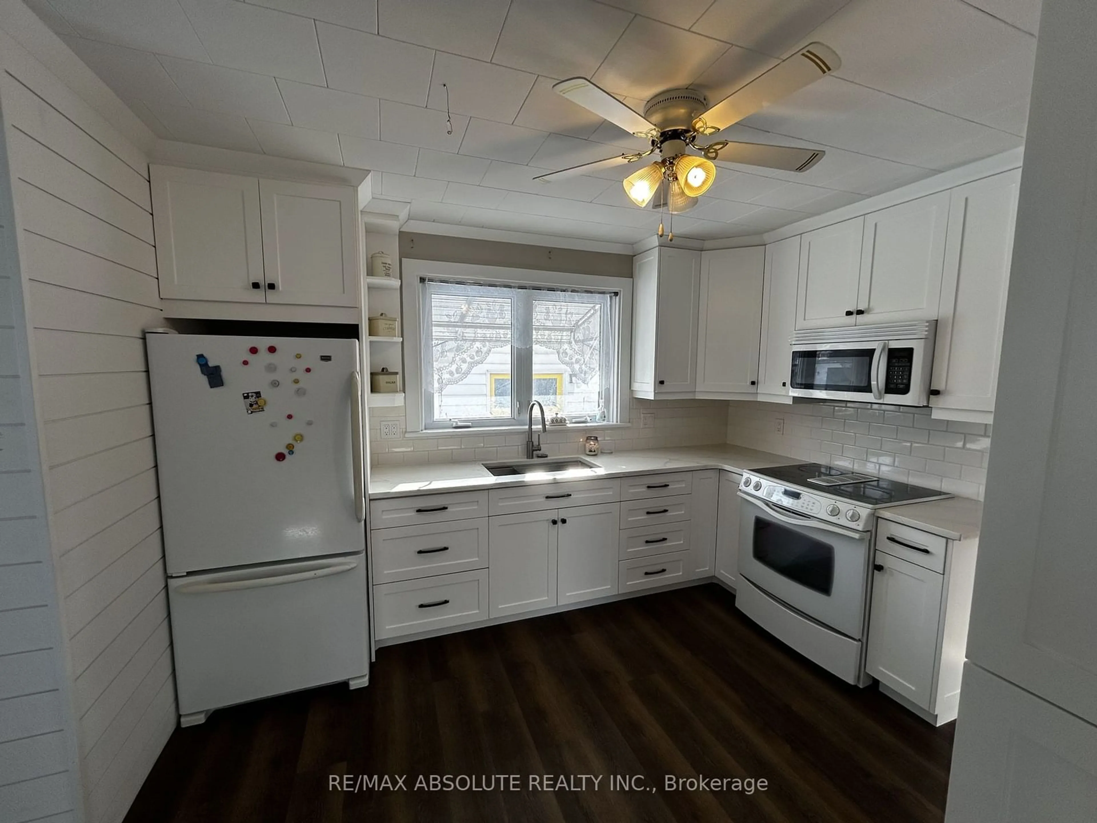 Standard kitchen, unknown for 68 Daniel St, Arnprior Ontario K7S 2L7