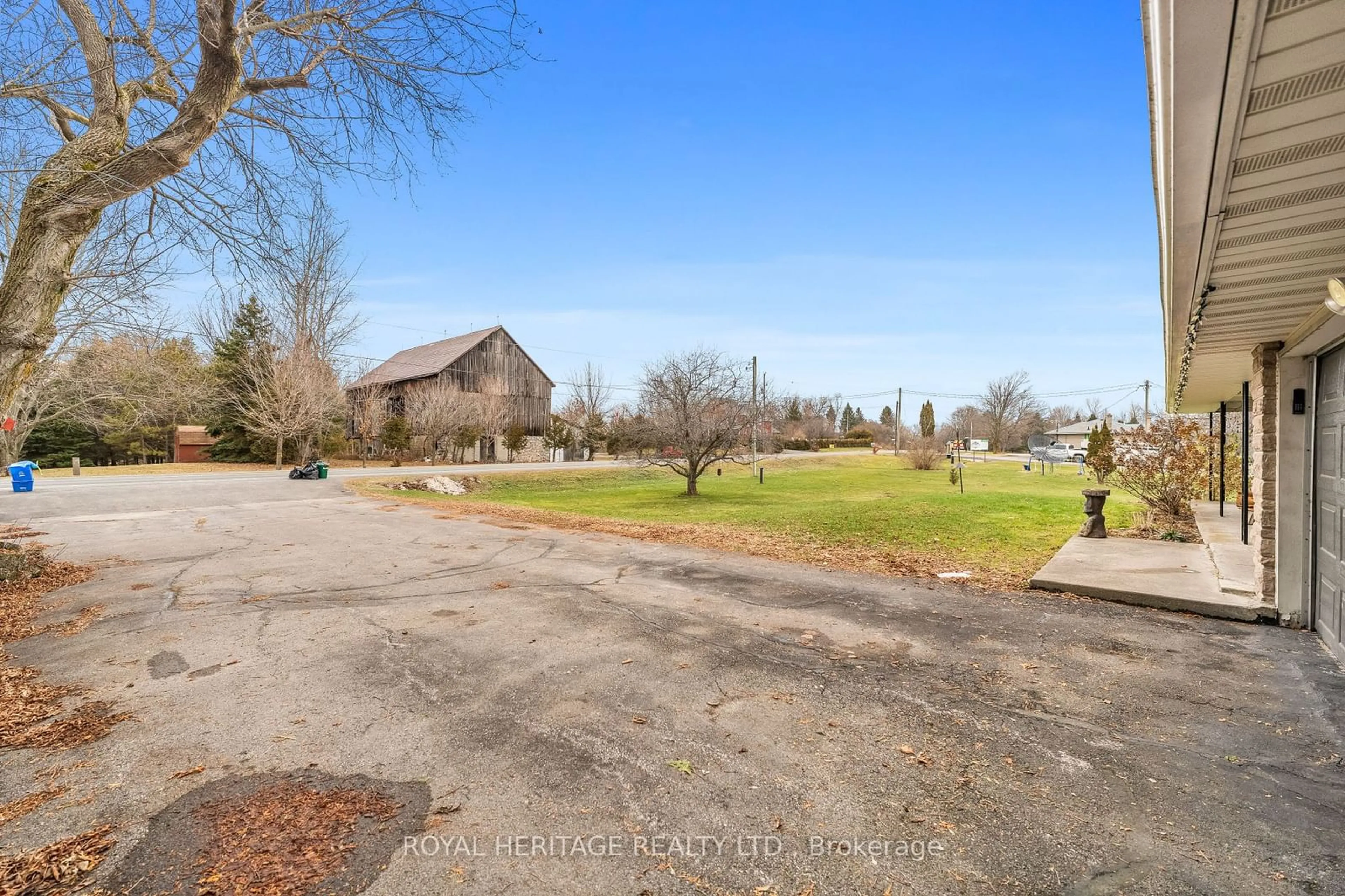 A pic from outside/outdoor area/front of a property/back of a property/a pic from drone, street for 293 Frankford Rd, Quinte West Ontario K0K 2B0