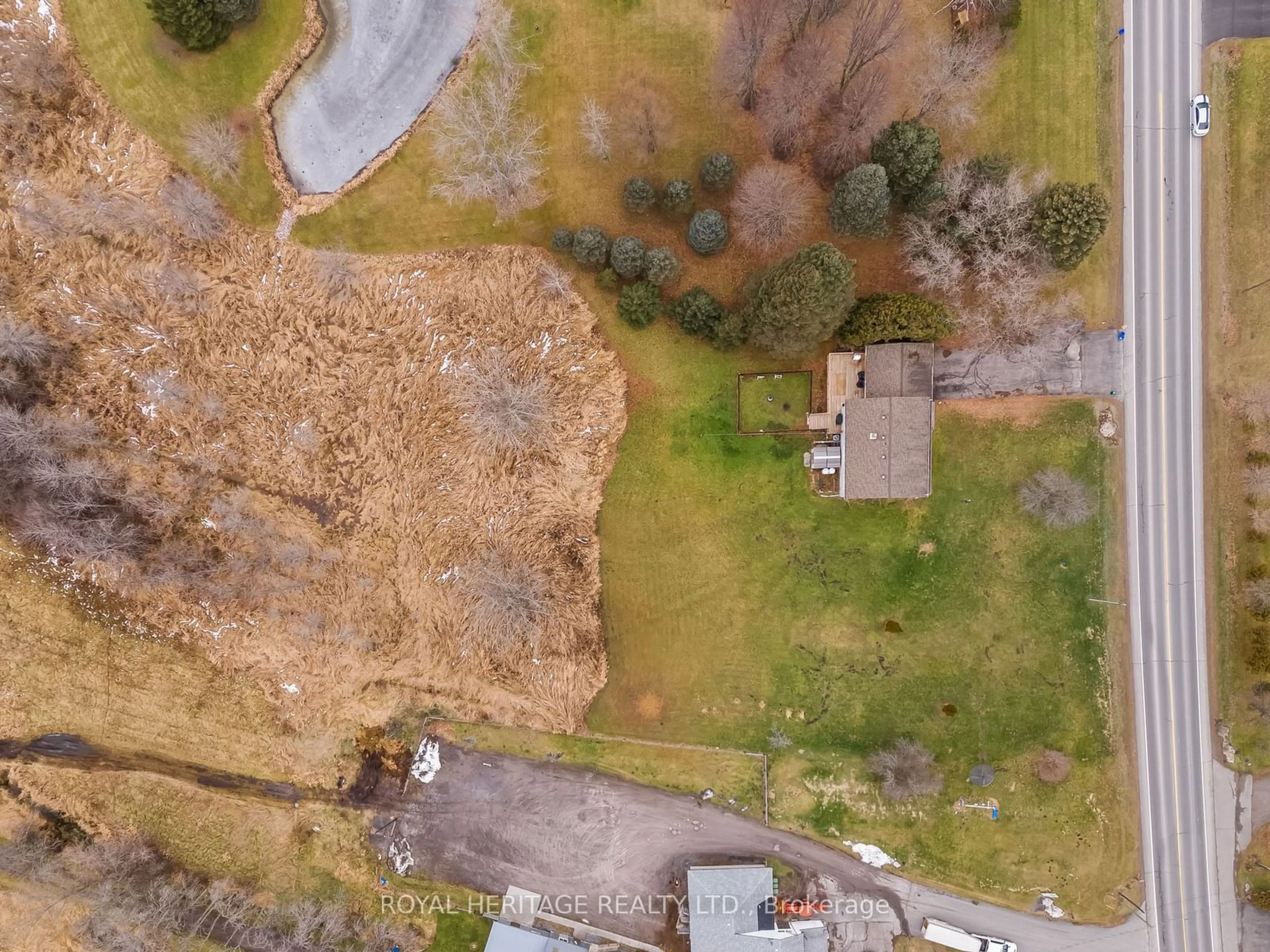 A pic from outside/outdoor area/front of a property/back of a property/a pic from drone, street for 293 Frankford Rd, Quinte West Ontario K0K 2B0