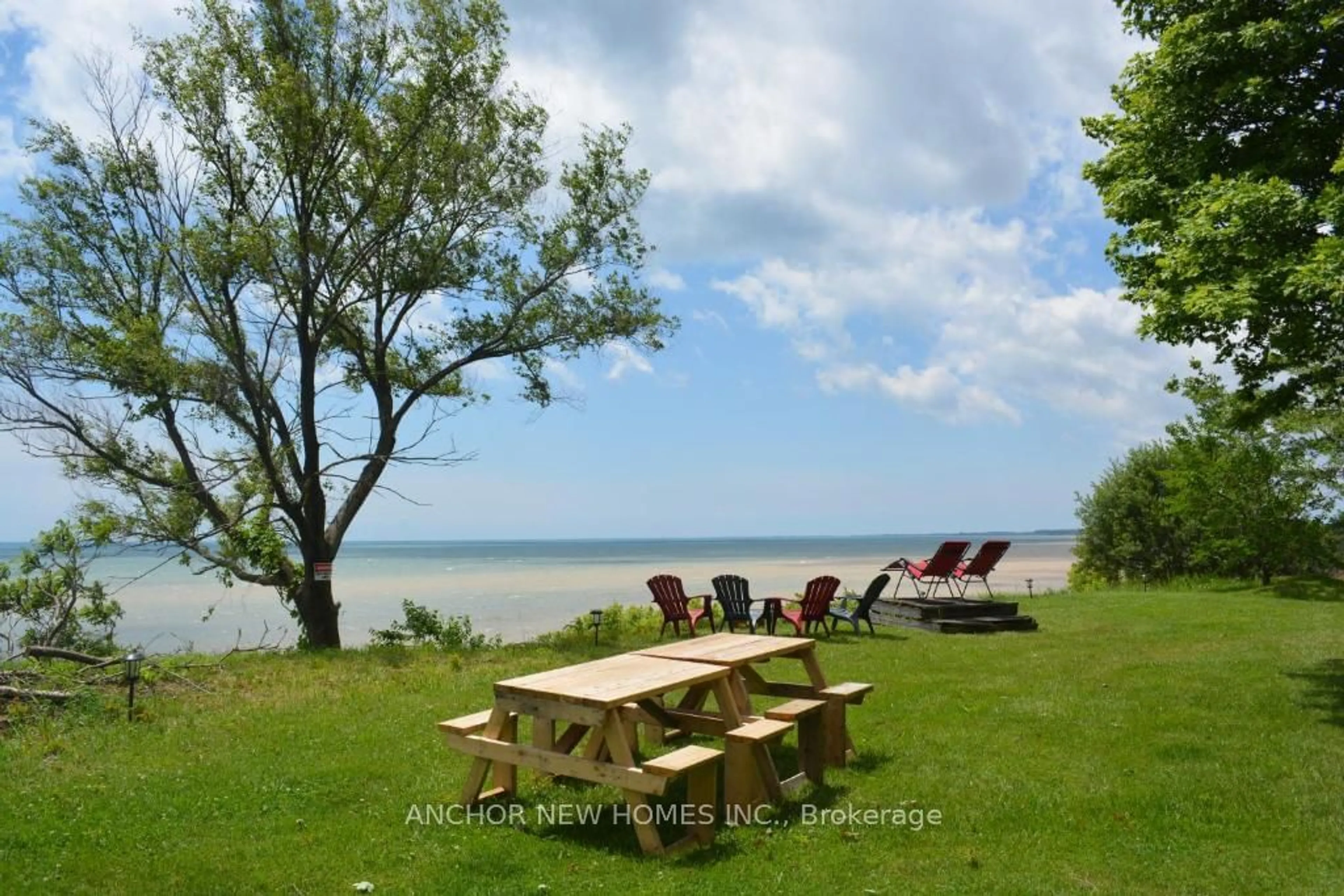 Patio, water/lake/river/ocean view for 2318 Talbot Tr, Chatham-Kent Ontario N0P 2P0