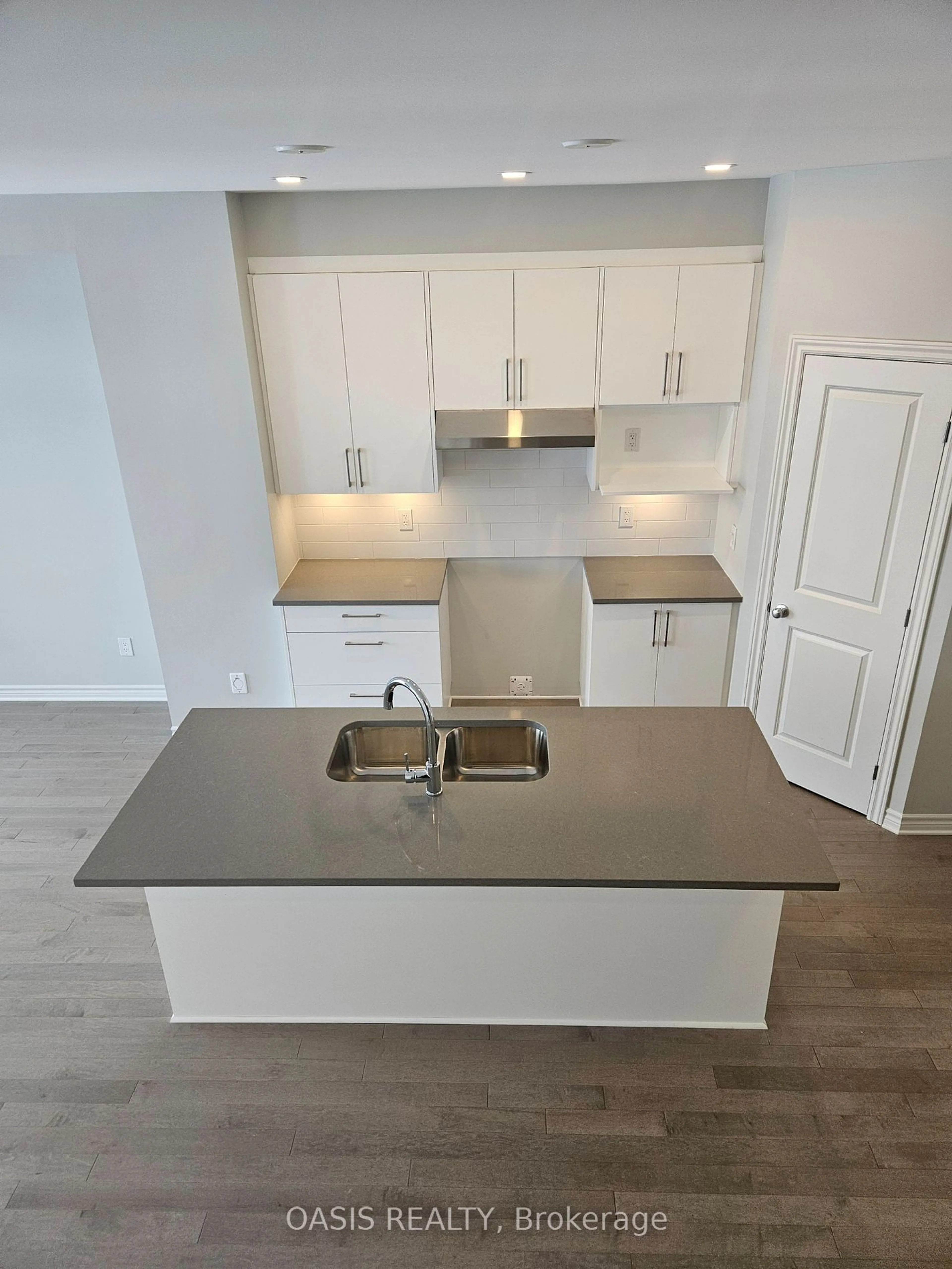 Open concept kitchen, unknown for 791 Antonio Farley St, Orleans - Cumberland and Area Ontario K4A 5N3