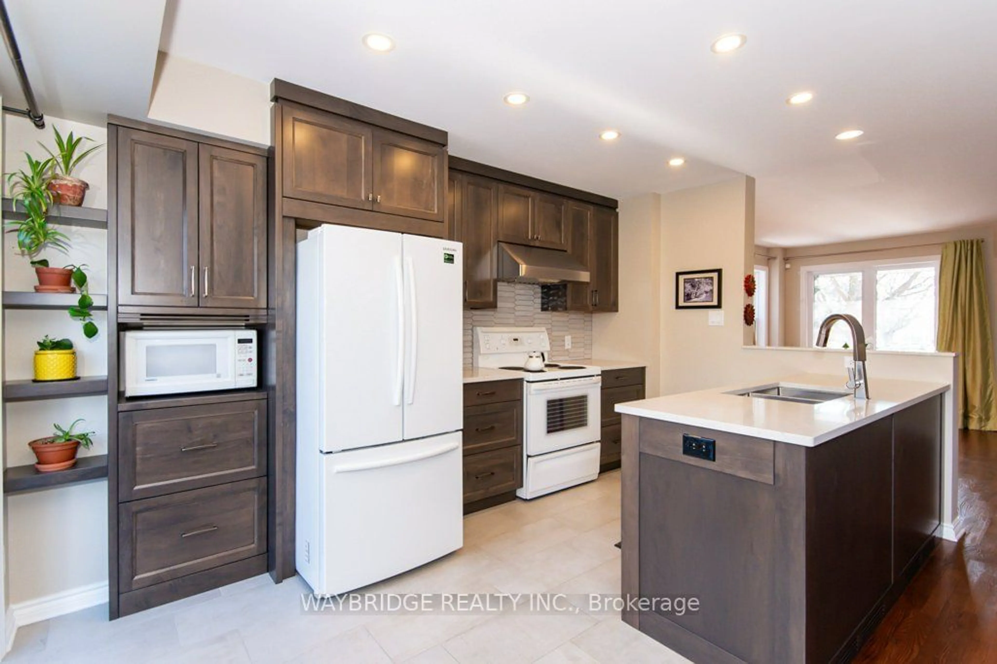 Open concept kitchen, ceramic/tile floor for 72 Trump Ave, Carlington - Central Park Ontario K2C 4A4