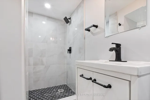 Additional property image - 477 Melvin Ave