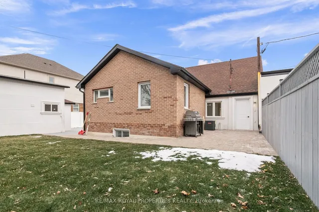 Additional property image - 477 Melvin Ave