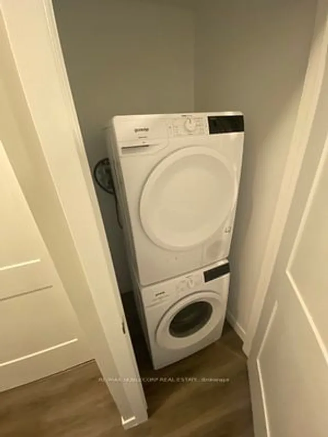 Additional property image - 15 Queen St Unit 1803
