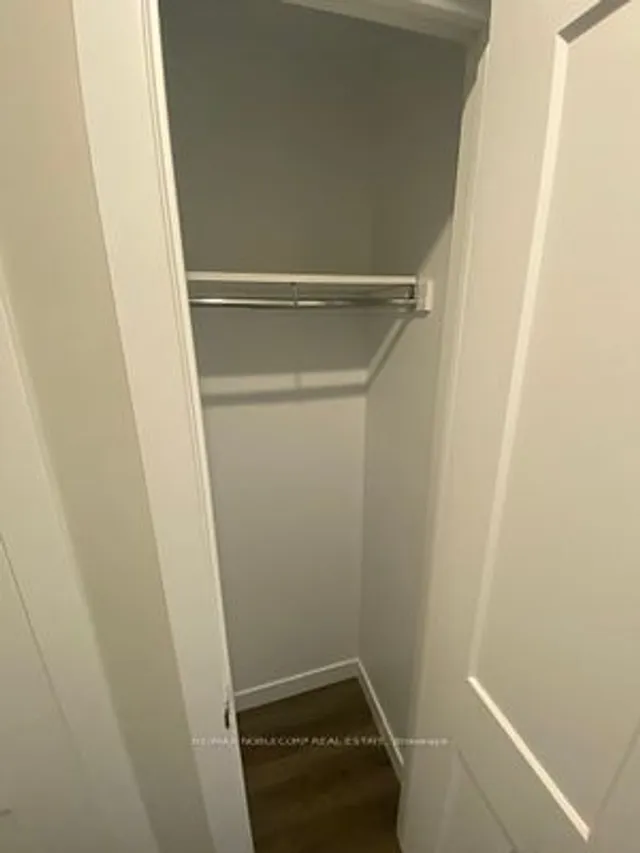 Additional property image - 15 Queen St Unit 1803