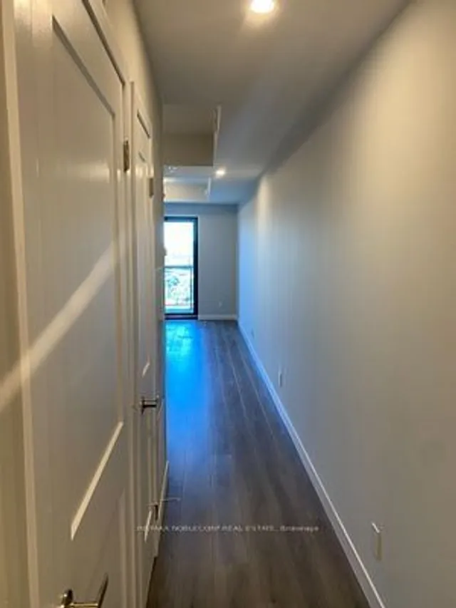 Additional property image - 15 Queen St Unit 1803