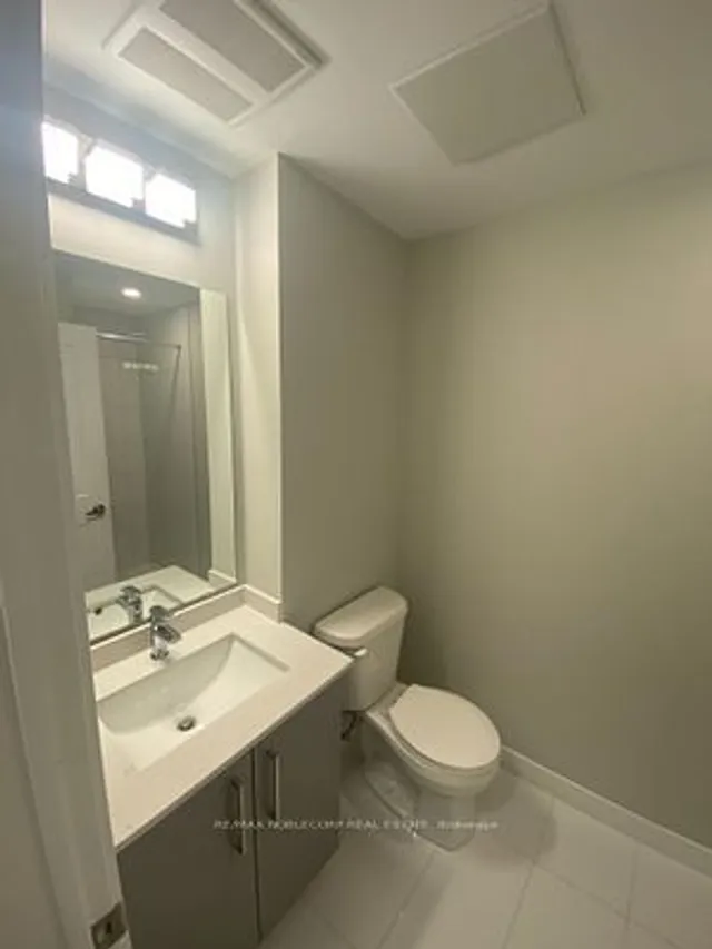 Additional property image - 15 Queen St Unit 1803