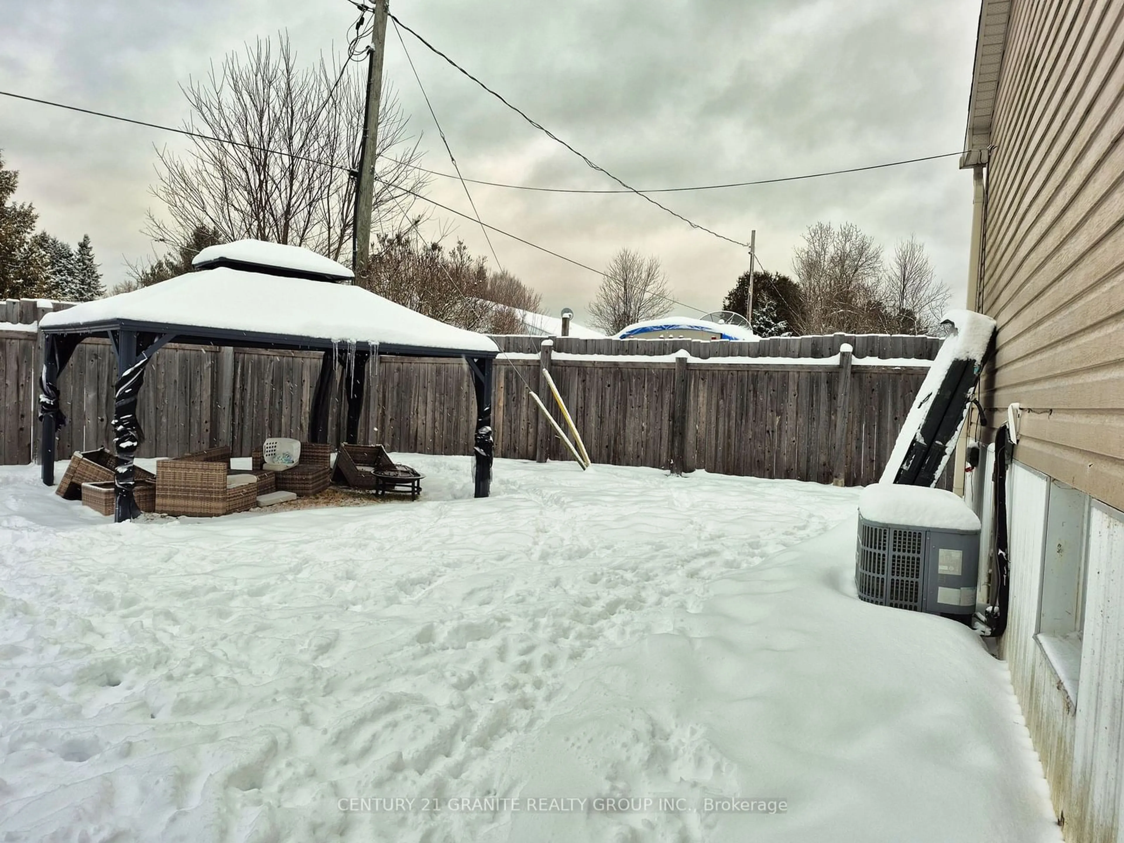 Shed for 12 Hemlock St, Highlands East Ontario K0L 1M0