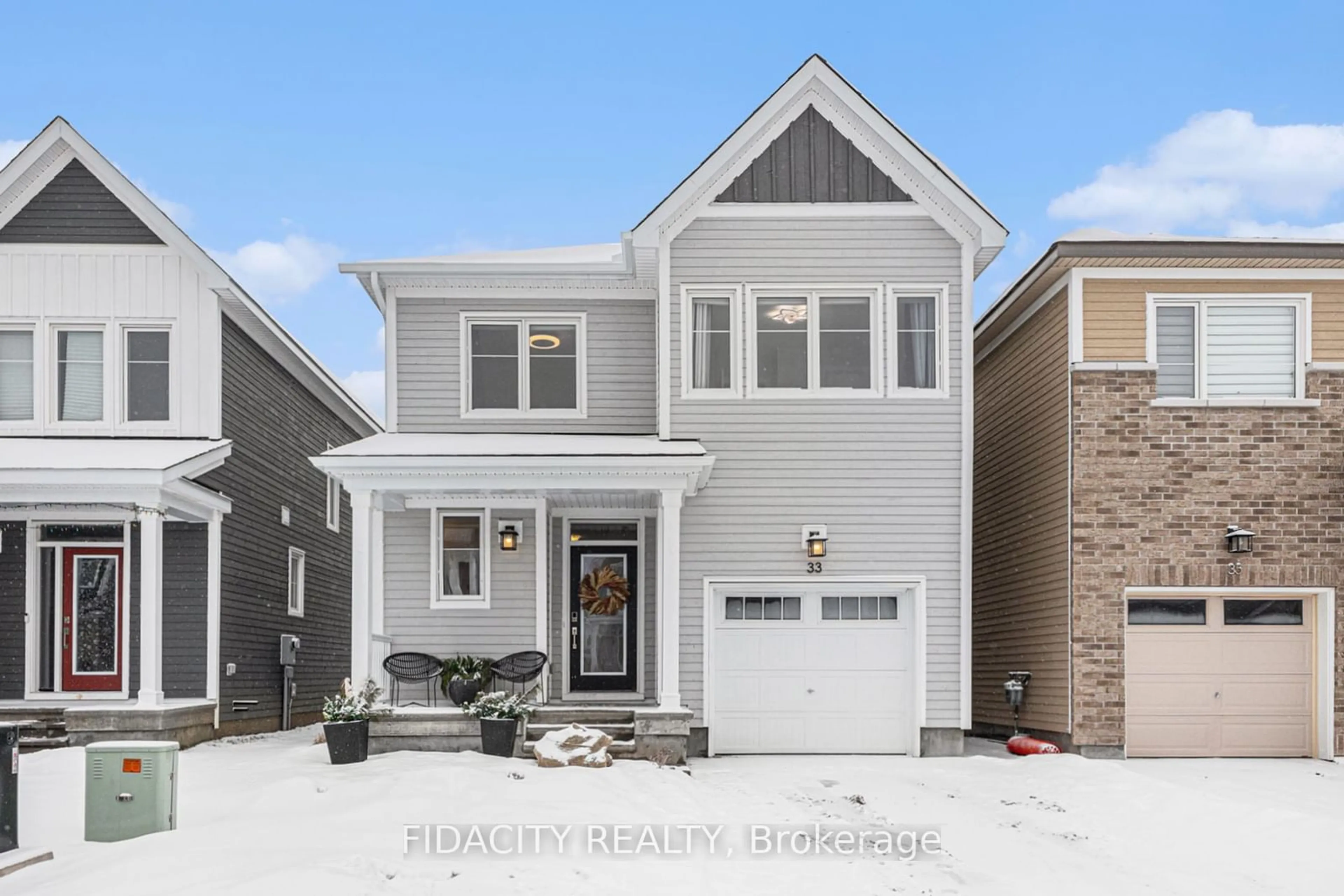 Home with brick exterior material, street for 33 Pacing Walk, Stittsville - Munster - Richmond Ontario K0A 2Z0