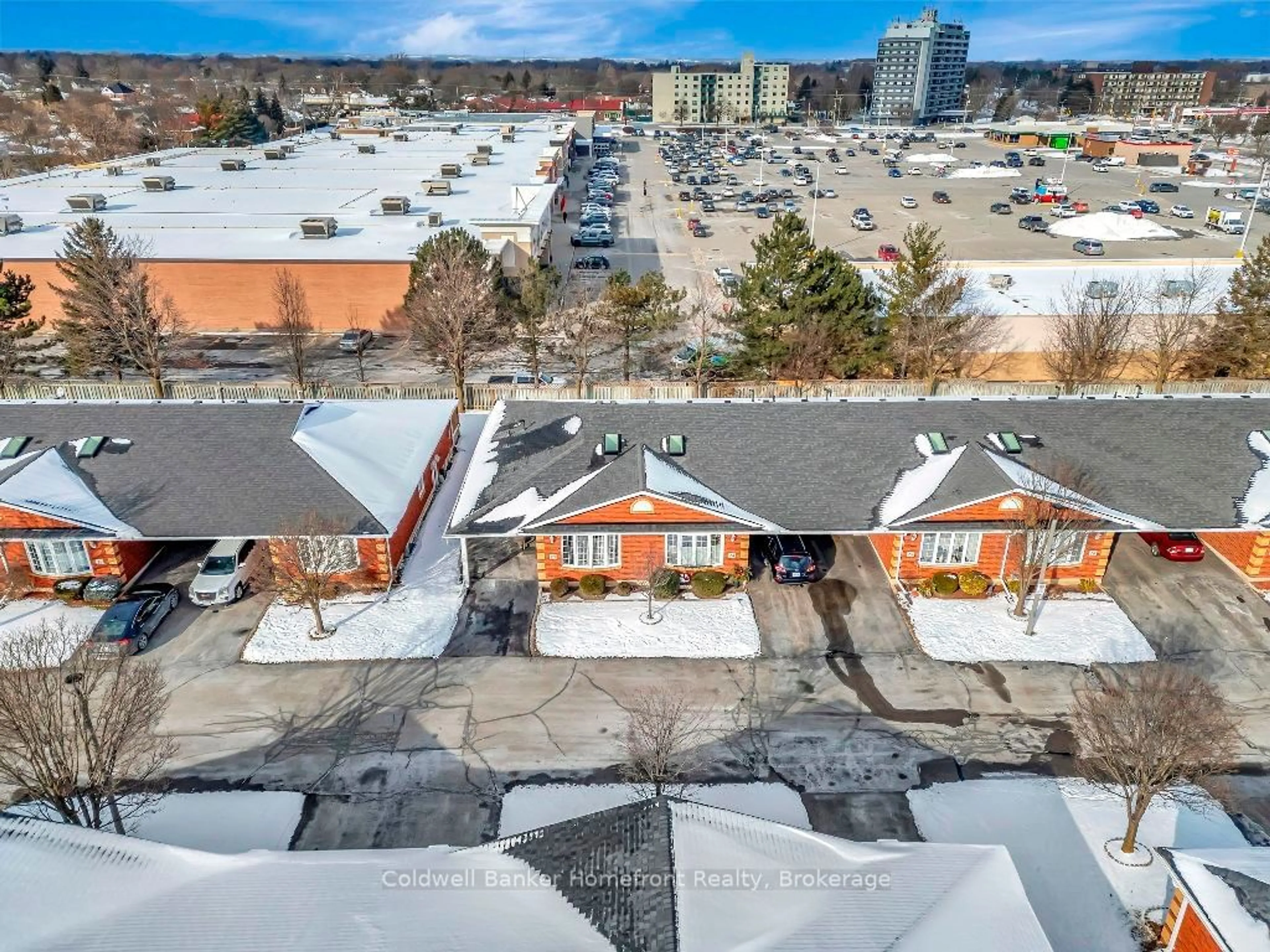 A pic from outside/outdoor area/front of a property/back of a property/a pic from drone, city buildings view from balcony for 570 West St #23, Brantford Ontario N3R 7Y7