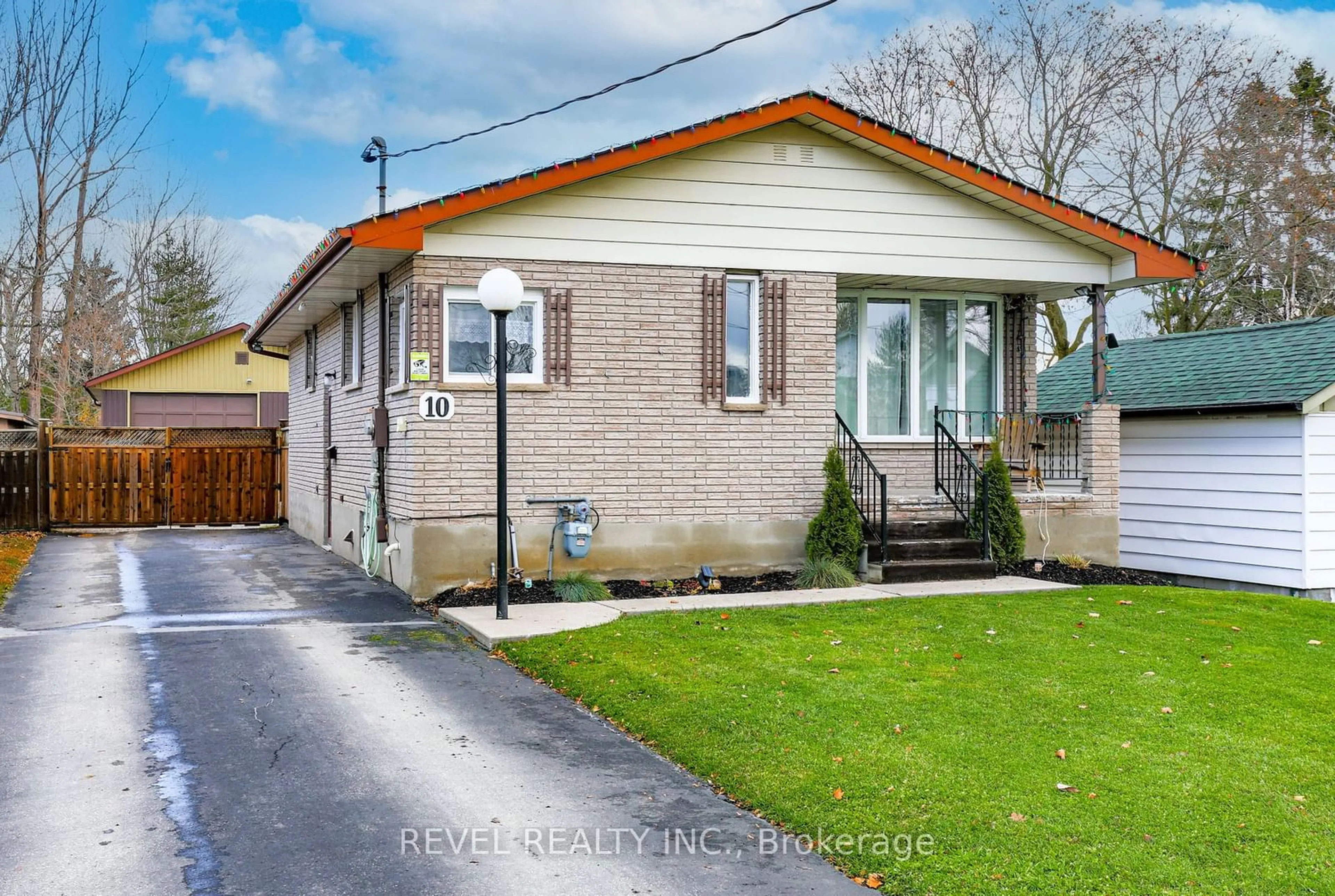 Home with brick exterior material, street for 10 Hamilton St, Kawartha Lakes Ontario K9V 3E2