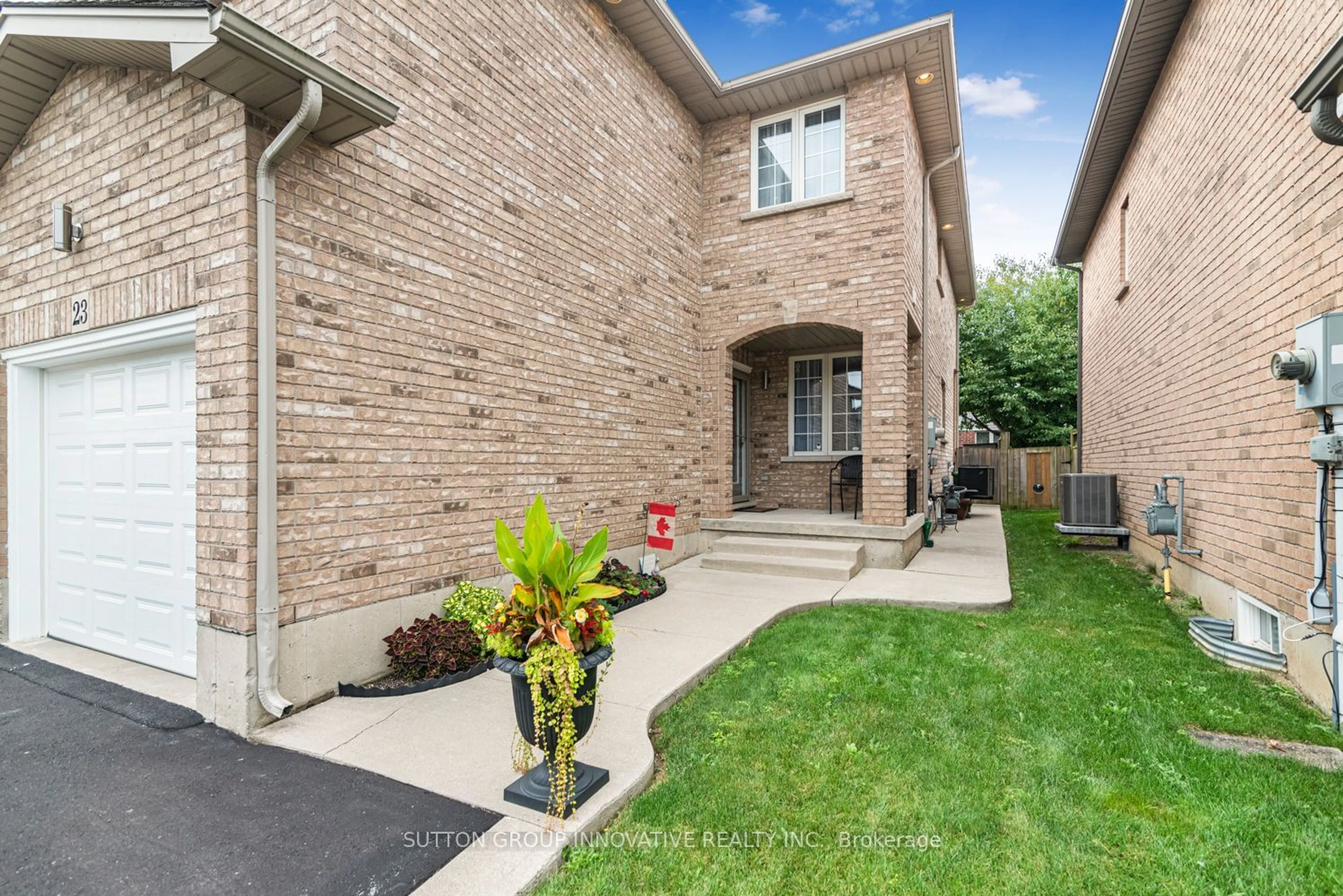 Home with brick exterior material, street for 23 Jonathon Crt, Hamilton Ontario L8W 0A1