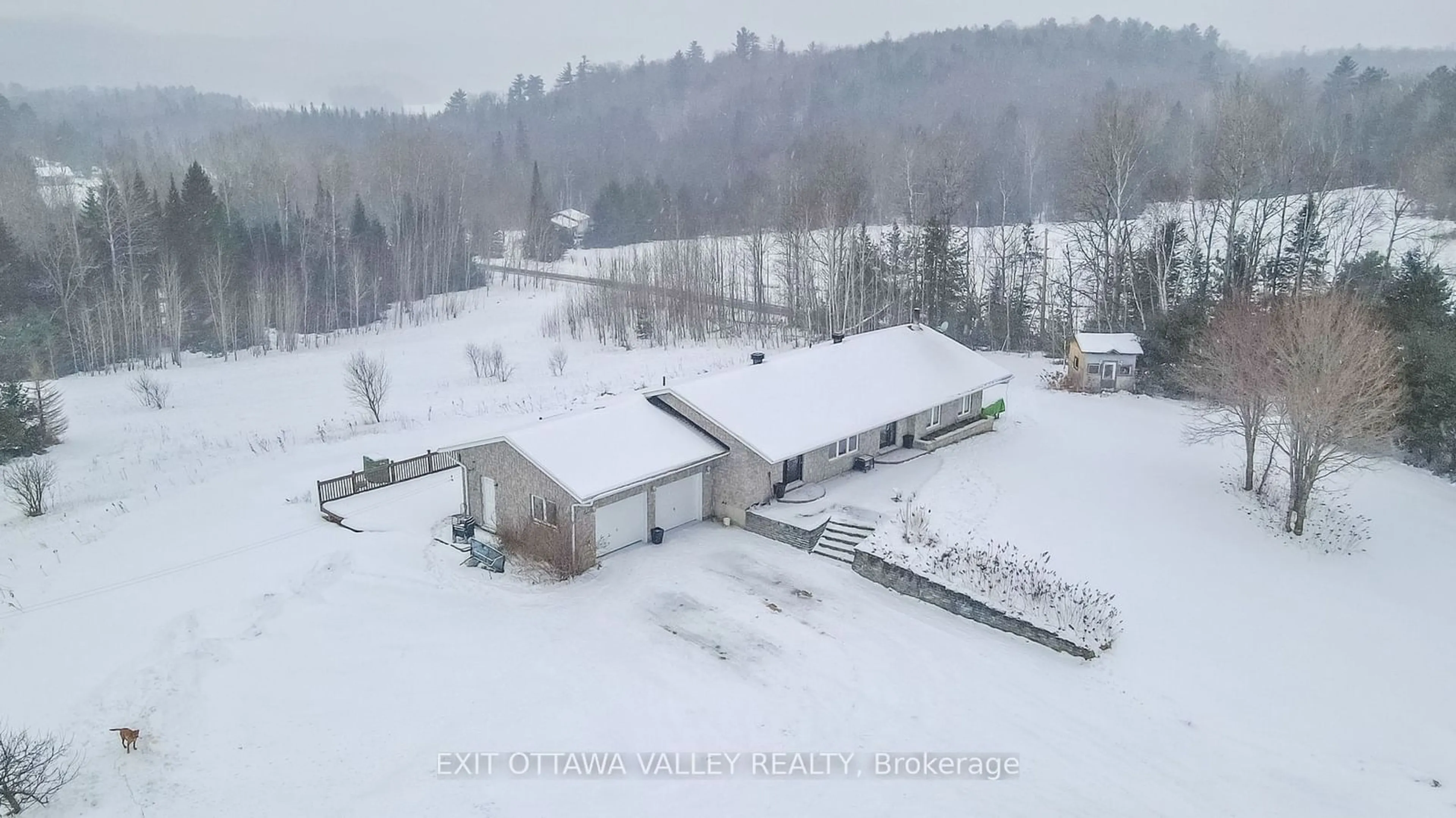 A pic from outside/outdoor area/front of a property/back of a property/a pic from drone, mountain view for 2112 Schutt Rd, Brudenell, Lyndoch and Raglan Ontario K0J 2E0