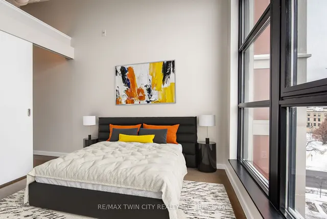 Additional property image - 410 King St Unit 603